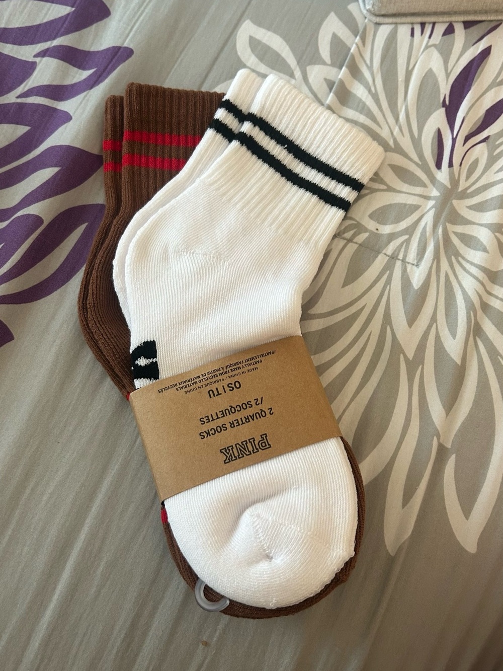 NWT PINK Victoria's Secret  2-Pack Athletic Crew Socks - White & Brown
